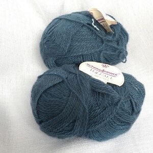 Scheepjeswol Voluma Fluffy Acrylic / Mohair Blend Yarn 2 Skeins Blue #5351 New